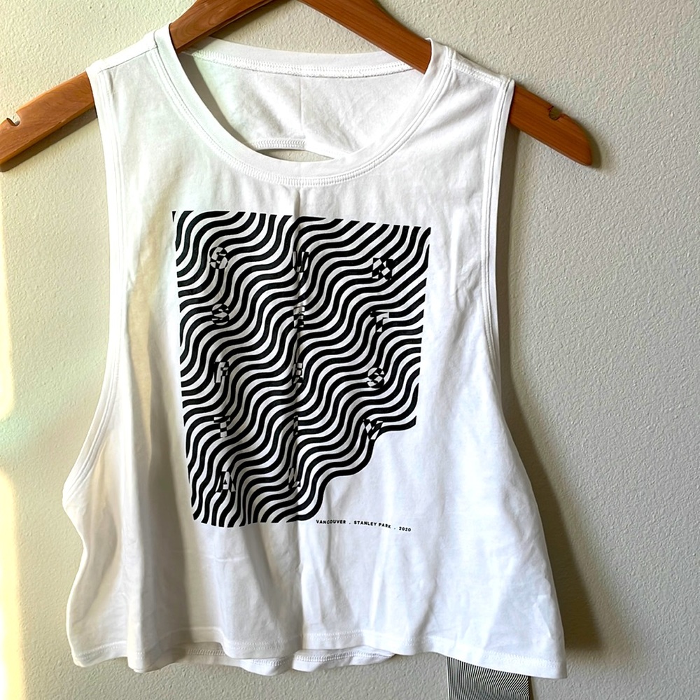 NWT White Lululemon Cut Back Crop Tank *SeaWheeze Size 12